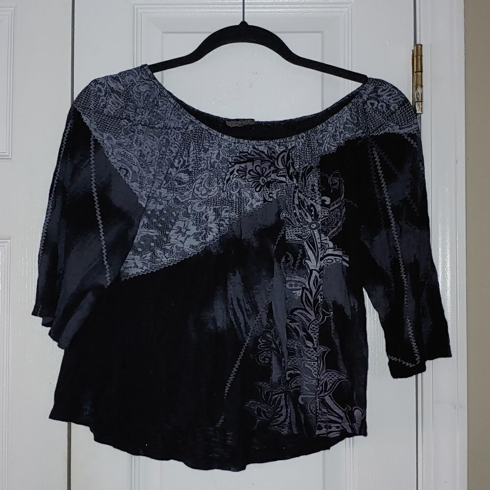 Vanilla Sugar Boho  black gray  shirt  Sz S  EUC